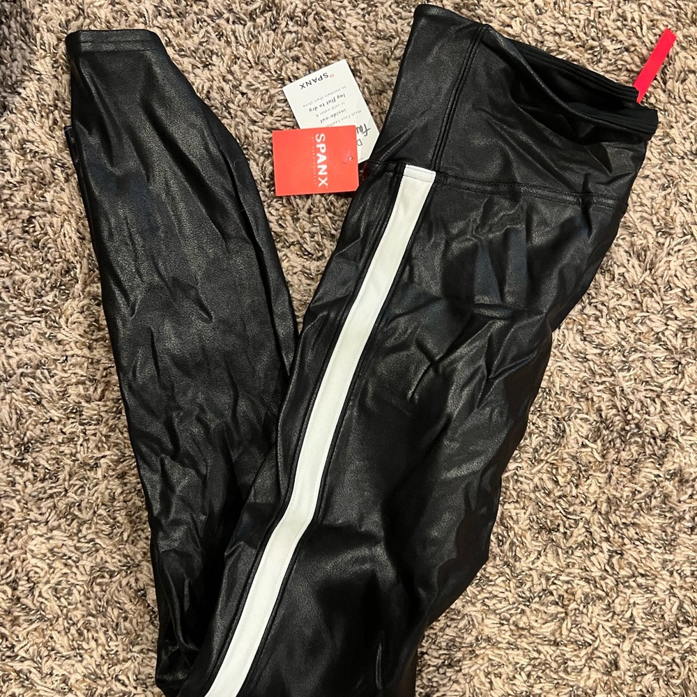 Striped spanx leggings